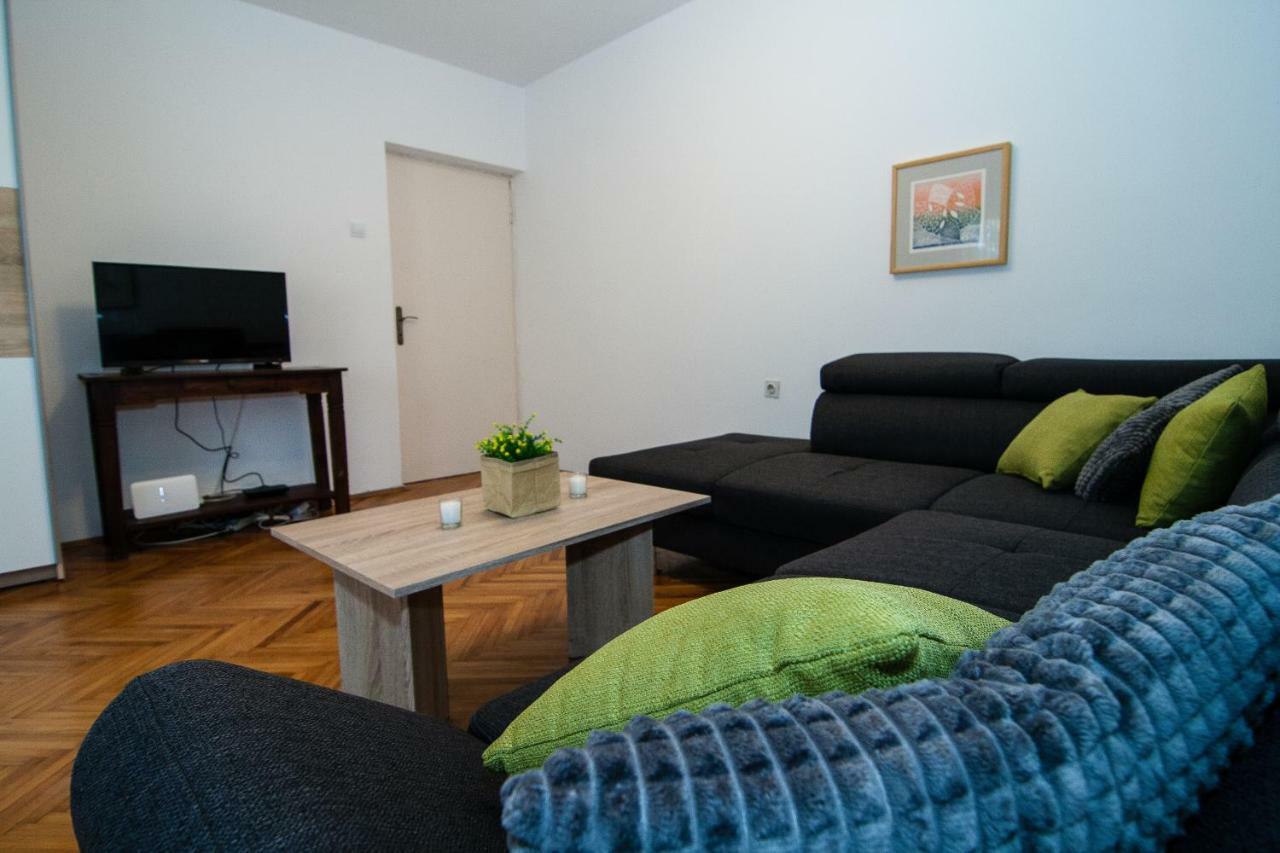 New Renovated Apartment 15 Min From Beach On Foot Pula Zewnętrze zdjęcie
