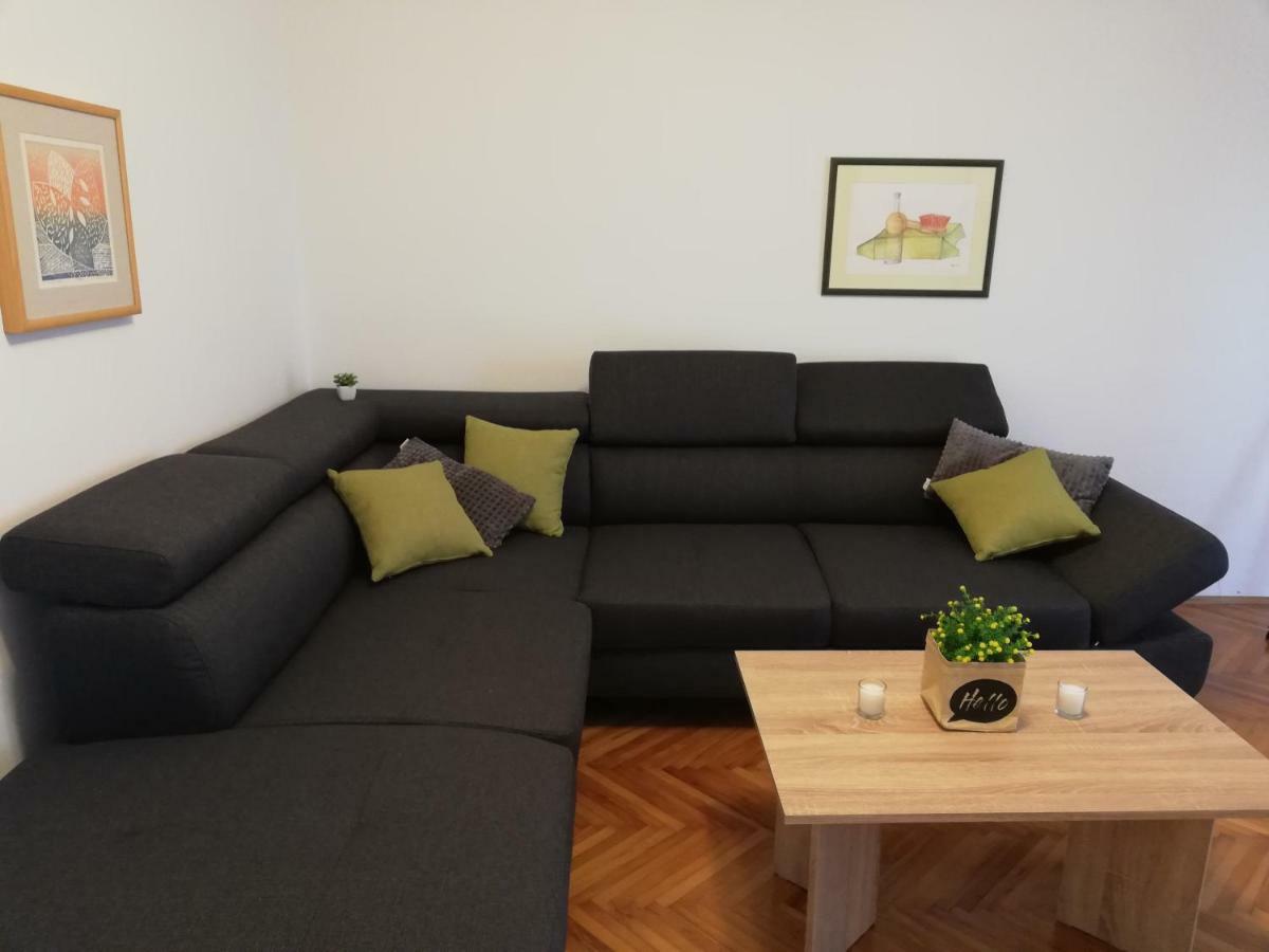 New Renovated Apartment 15 Min From Beach On Foot Pula Zewnętrze zdjęcie