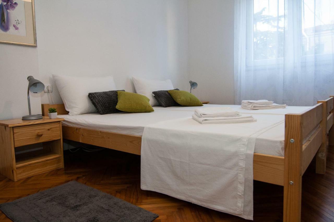 New Renovated Apartment 15 Min From Beach On Foot Pula Zewnętrze zdjęcie