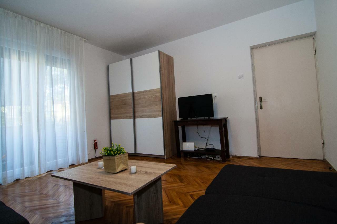 New Renovated Apartment 15 Min From Beach On Foot Pula Zewnętrze zdjęcie