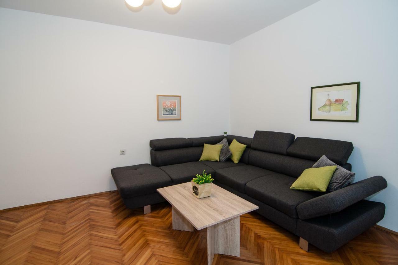 New Renovated Apartment 15 Min From Beach On Foot Pula Zewnętrze zdjęcie