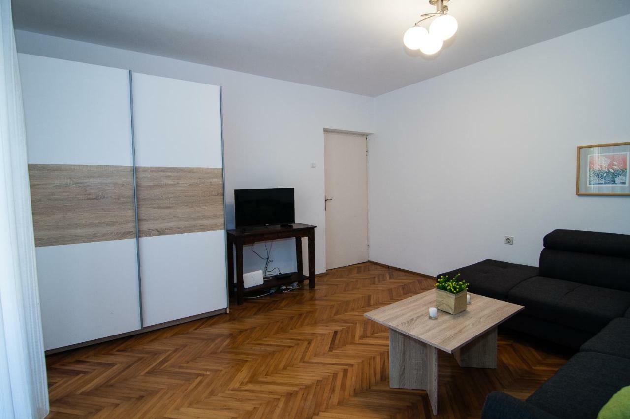 New Renovated Apartment 15 Min From Beach On Foot Pula Zewnętrze zdjęcie