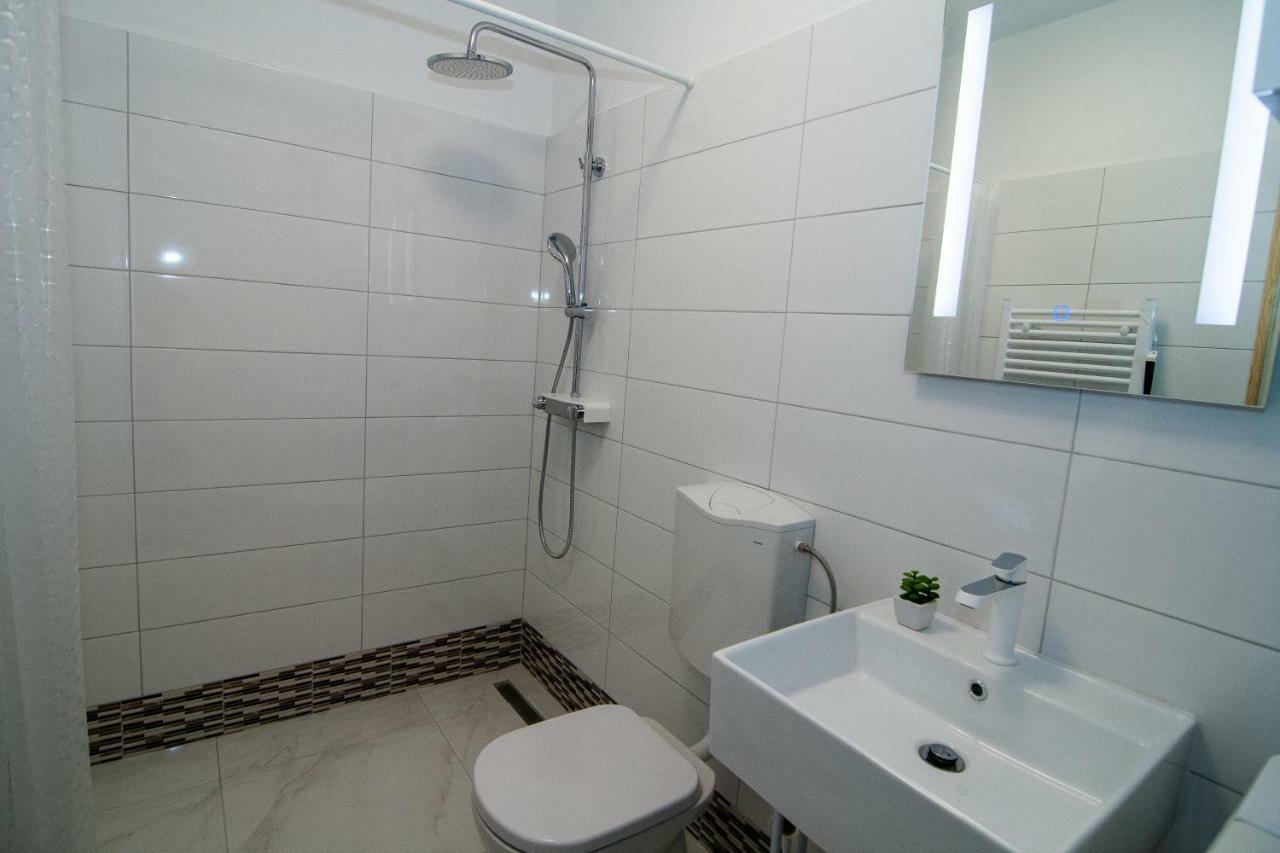 New Renovated Apartment 15 Min From Beach On Foot Pula Zewnętrze zdjęcie
